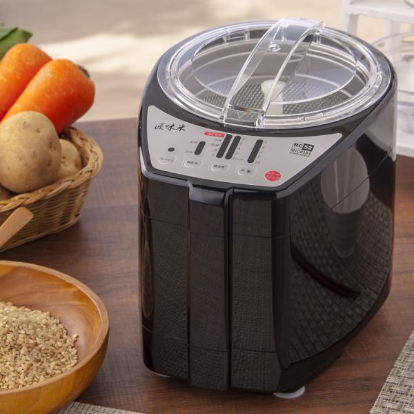 お米は時間とともに変化して香りも旨みも損なわれます。いつもの白米でも、玄米でも、精米したてが最も新鮮で美味しいタイミング！家庭で自家精米ができる小型家庭用精米機「匠味米 MB-RC52」なら、その精米したての鮮度が良いお米を楽しむことができ...