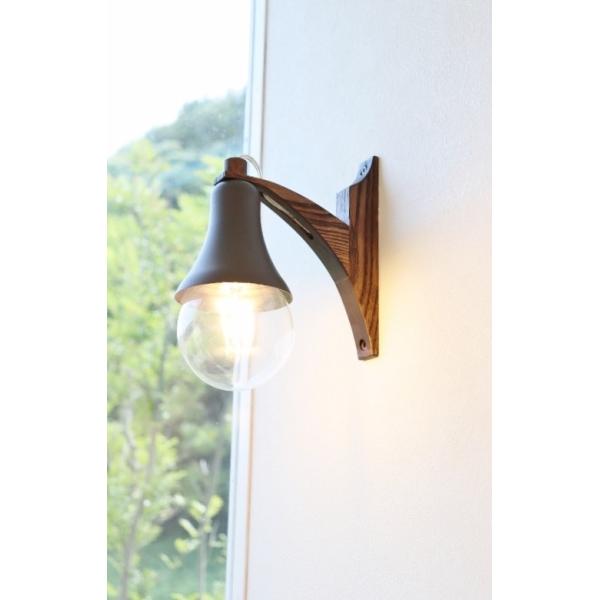 商品名：Unabra　ウナブラ寸法：Ｗ9.5ｃｍｘＤ18ｘＨ23ｃｍシェードカラー：ブラウン・シルバー・ダークグレイ・グリーン・レッド・ベージュ・スモークゴールド　フレームカラー：ダークアッシュ・オークブラウン・ナチュラル付属電球：Ｅ２６ ...