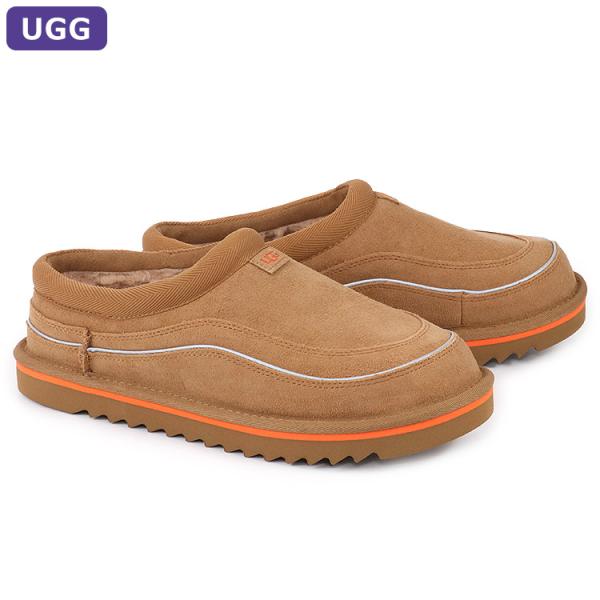 レア　アグ　リフェルト タスマン　モカシン　ベージュ　24cm UGGの25年春夏メンズシューズ、すっきり春仕様のスリッポン