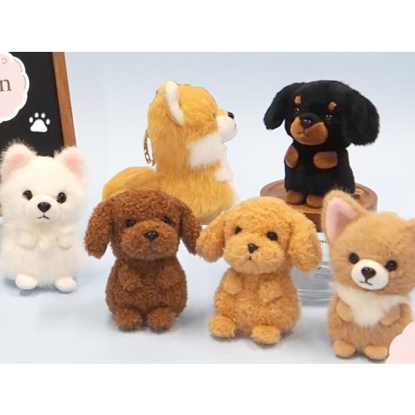 サイズ：約H10cm（金具含まず）もふもふの手触りに思わずぎゅっとしたくなる！毛足長めのぬいぐるみキーリングです。バッグに揺れるだけでかわいさ倍増♪毎日がちょっと楽しくなるアイテムです。