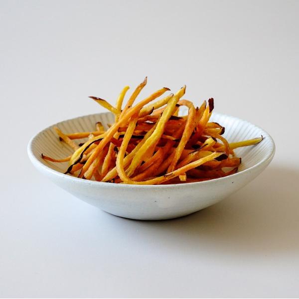 【商品詳細】【内容量】200g×3袋【原材料】さつまいも、植物油脂、グラニュー糖、会津山塩【保存方法】高温多湿をさけ、常温で保管して下さい。開封後はお早めにお召し上がりください。【賞味期限】製造日より60日