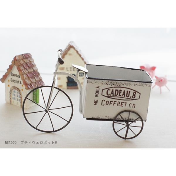 TIN 三輪車 商品名：　プティヴェロポットサイズ：W120×L53×H42(85)mm内径：W60×L40mm材質：TIN●塗装の剥がれや色ムラがあり色味や仕上がりに個体差があります●画面上の色は、OS、ブラウザ等のパソコン環境により、実...