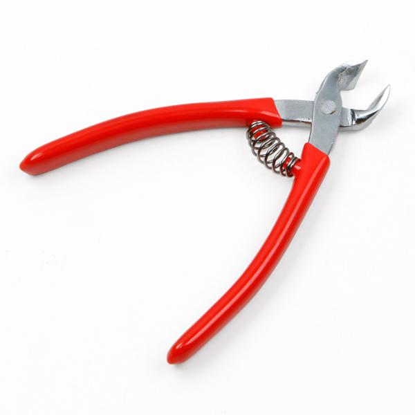 製品仕様■サイズ：全長 125mm■材質：炭素鋼ハイカーボンS58C■重量：約80g■製造：日本製■表面処理：クロームメッキ処理■付属品：専用爪切りヤスリ(ステンレス製)■特徴丸棒から叩き出す熱間鍛造による圧延により成型。組織の均一化と強度...