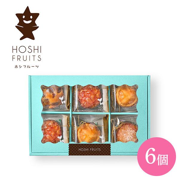 艶っと光るシロップ漬けの果実や、セミドライの果実がジュエリーのようなカップケーキです。空気をたっぷり含ませて焼きあげた、果実入りのなめらかな生地に煌めく果実たちをトッピングして、果実を味わうカップケーキに仕上げました。