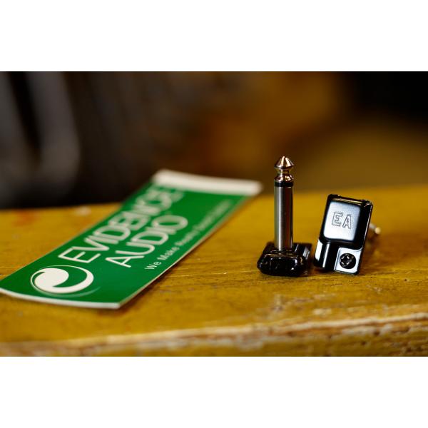 ESP〓は、エヴィデンスオーディオ初のハンダ付け可能な1/4インチ・フォン・コネクターです。