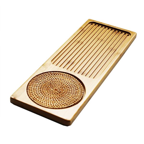 【商品概要】天然の竹素材で作られた貯水式の中国茶器です。表面は非常に滑らかで適度な光沢があり、長持ちする一品です。竹製の貯水式茶盤1個、藤編み茶托1個付き。茶具の小道具は付属しておりませんのでご注意ください。【商品概要】中国本土の工房で本場...