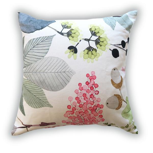 クッションカバー Pentic ペンティック Puisto Kangas 秋の公園 マリメッコ同様人気ブランド 45cm 45cm 栗 どんぐり 白地 ホワイト P 15 北欧雑貨 フプフプカンパニー 通販 Yahoo ショッピング