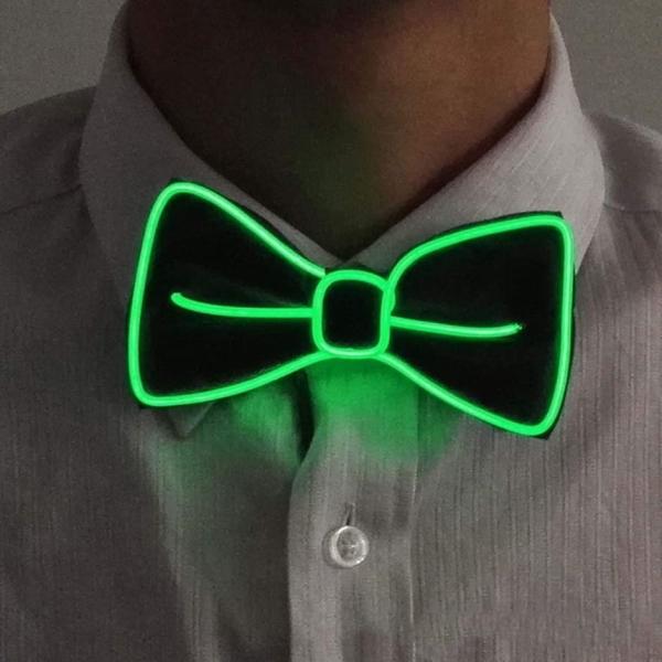バリエーションコード : 2B2Y52C558・LEDライトアップ蝶ネクタイは、ユニークで個性的なコスプレ、簡単、手軽なパーティーグッズ。ネクタイがフラッシュ。まばゆい光がクラブ、パーティー、ハロウィン、イベント、カラオケをより盛り上げる、...