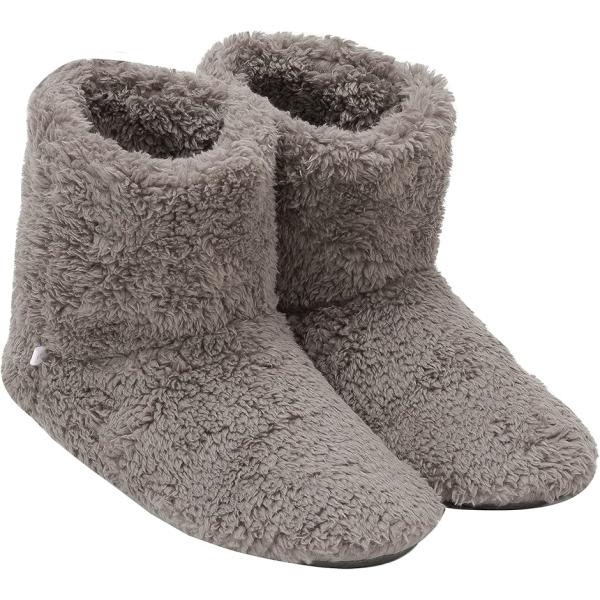 バリエーションコード : 2BIP90IPCP「もこもこふわふわ暖かい・やわらかで脱ぎ履きしやすく」包み込まれるようなフィット感と、とろける履き心地が魅力のルームシューズ。脱ぎ履きが簡単にできる形に作られているのもポイント。抗菌防臭・静電気...
