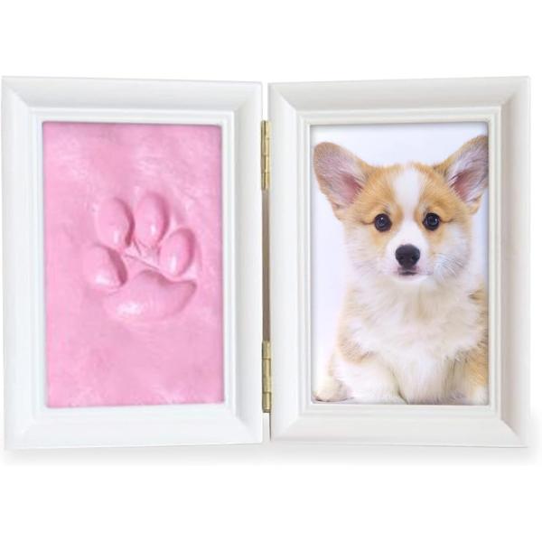 バリエーションコード : 2B433LRN50このフォトフレームは、赤ちゃんの手形やペットの肉球を記録できるメモリアルアイテムです。軽くて柔らかい粘土が付属し、簡単に型取りできます。フレームのカラーは白、青、ピンクの3色から選べ、お部屋のイ...