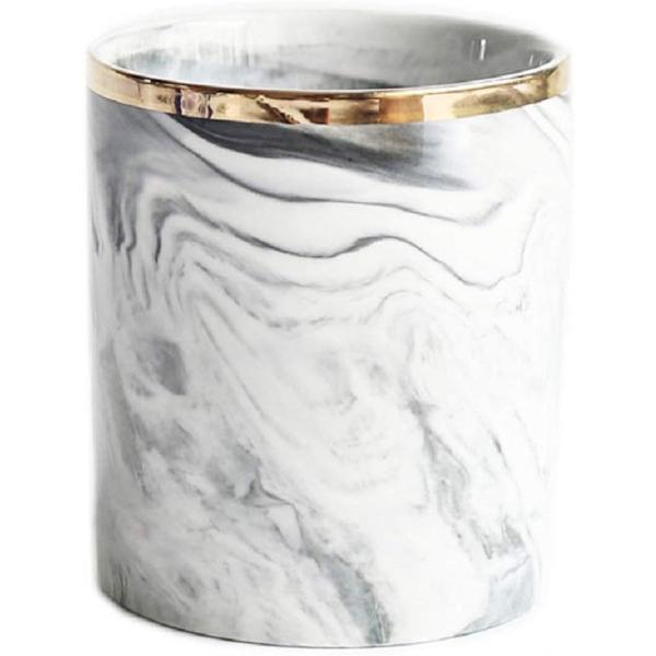 ・大理石風の柄が美しく、お部屋のどこに置いてもぴったりです。環境にやさしく、丈夫なセラミック製です。・文房具、食器、メイクアップブラシ、歯ブラシなど、さまざまな場所でお使い頂けます。・記念日のプレゼントにもおススメです。・大理石調の柄はプリ...