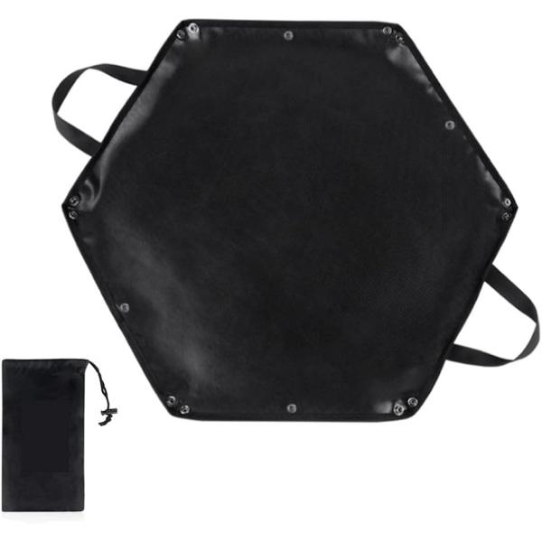 スナップボタンで縁を立てられる焚き火シートです。受け皿のような形状で火の粉が飛び散りにくく、撤収時も一角に灰を集めて簡単に捨てられますので片付けが楽です両側にしっかりとした取っ手付きデザインですので薪運びにも便利です。巾着式の収納袋に収納す...