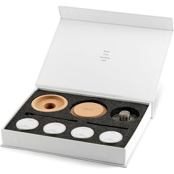 オールメタル製のプレートため、木製の土台をトーチの炎からしっかりブロックし焦げを防止します。また、プレートと一体型となっているきめ細かいフィルターが、燃焼したウッドチップを通さず、食べ物への混入を防ぎます。製品をより長く使うことができ、燻製...