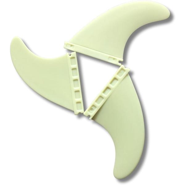 バリエーションコード : 2B9HGCD215「スピードを体現する造形」 内側のインサイドフォイル形状によって水流を精密に調整し、リフト性能を高め、抗力を減らしながら速度と波に対するホールド性を向上させます。「耐久性向上製法」 サーモテック...