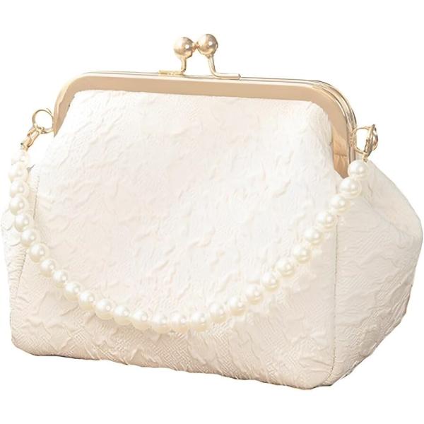 バリエーションコード : 2B9H3VUWQNがま口デザインとパールが可愛いレディースバッグです。コンパクトで上品なデザインなので、どんなお洋服にも合わせやすくておしゃれにご利用いただけます。パールチェーンはどちらも着脱可能です。 ショルダ...