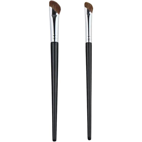 「立体感を強調。 」斜めの毛先が鼻筋や小鼻のラインにぴったりフィットし、自然なシェーディングを実現します。「柔らかく肌に優しい」高品質のポニー毛で作られ、柔らかくて手触りが良く、刺激を抑えます。「粉含み良好」毛は適度に長くて柔らかく、粉を含...