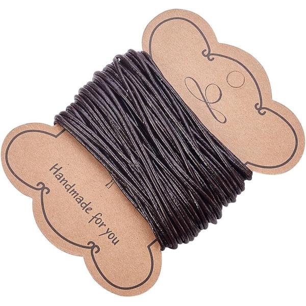 バリエーションコード : 2BFUDEV9TI・?「サイズ」：約幅1.5mm、長さ10m/巻き、1巻き入り。（合成革紐＆ココナッツブラウン）・?「合成革紐-約10m/巻き」本製品は合成レザーを採用しておる質感が良いアクセサリー用紐です。手触...