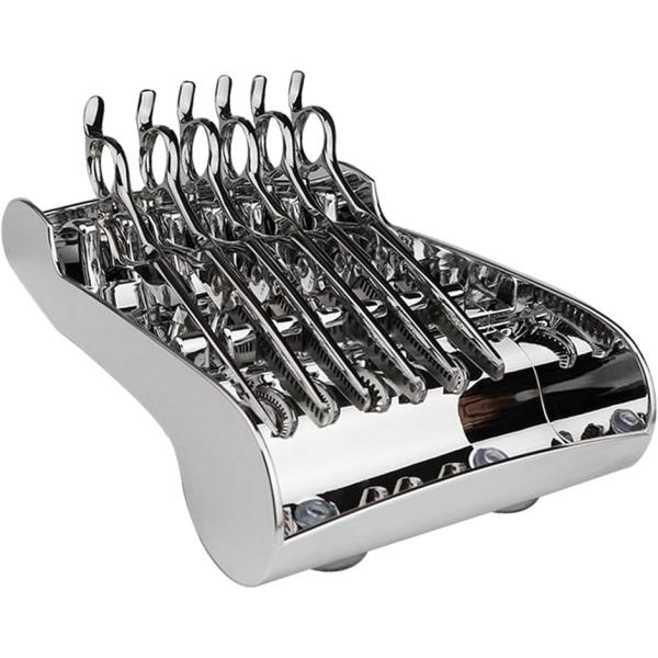 バリエーションコード : 2BJJQ5NFS9美容、理容サロンでご愛用いただいているシザートレーです。ゴールド、シルバー、ブラックの3色をご用意致しました。Ergonomicsデザインでプロの作業性、実用性を追求したシザーケースです。標準的...