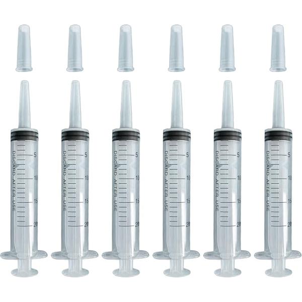 「高い密閉性の動物用給餌シリンジ」犬猫や小動物から鳥類まで対応する給餌用シリンジ。メモリやふたも付いて中身も残りにくく使いやすい構造です。「ペットの給餌に」先が太目で流動食が詰まりにくい構造。犬や猫はもちろん小動物や鳥類の給餌にも対応します...