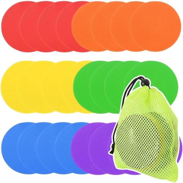 「薄型フラット」フラット形状で設置が簡単。ボールの転がりや足運びに干渉しにくく、ドリブル練やライン通過メニューにも好相性。スポットを素早く設置でき、片付けも手早く行えます。「耐久素材」ゴムと樹脂の利点を併せ持つTPEを採用。踏んでも曲げても...