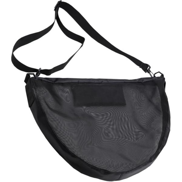 バリエーションコード : 2BU35GVKD3「ボールバッグの多機能収納力」バスケットボールやサッカー、バレーボールなど様々なスポーツ用ボールをしっかり収納できるメッシュ仕様のボールバッグは、持ち運びも保管も一つで解決します。「肩掛け・斜め...