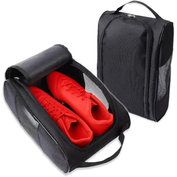 バリエーションコード : 2BU4LTY95C「部活や試合後も靴を清潔に保つ薄型シューズケース」サッカーや野球のスパイクやバッシュ・ランニンングシューズ等を、練習や試合後にも清潔に持ち帰れる通気性抜群の薄型シューズバッグです。サイドのメッシ...