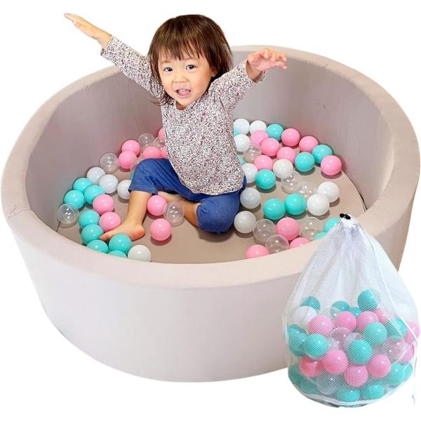 バリエーションコード : 2BUC9L24FU「現役保育士が推奨する設計」 専門家も納得の、お子様想いの設計です。柔らかなクッション性の高い素材で、お子様が夢中になって遊んでも大丈夫。運動能力と健やかな成長をサポートし、長くお使いいただける...