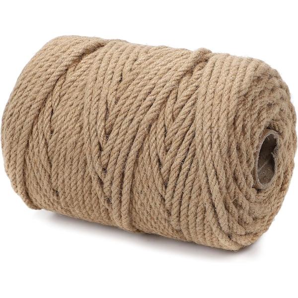 天然素材を使った高品質ジュートロープ（黄麻）は、環境にやさしく安心して使えるロープです。特にペットと暮らす方におすすめで、猫が触れても安全な素材なので、キャットタワーや爪とぎポールの補修にも最適です。6mmの程よい太さで、丈夫さとしなやかさ...