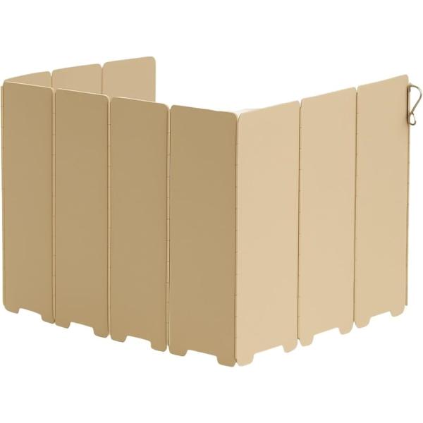 バリエーションコード : 2BUJR4FOCC「アウトドアの必需品」10枚のパネルで構成された大型防風板で炎を風からしっかり守るウインドウスクリーンです。本製品は10枚のスチール製大型風防板でしっかりと風を遮断。アウトドアシーンで風は天敵。...