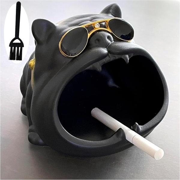 バリエーションコード : 2BUTWW3FT0「愛犬家必見。フレンチブルドッグ好きのための灰皿」 フレンチブルドッグ愛好家必見。おしゃれでかわいい犬型灰皿が登場。金色のサングラスをかけたクールなフレンチブルドッグデザインで、タバコを楽しむ時...