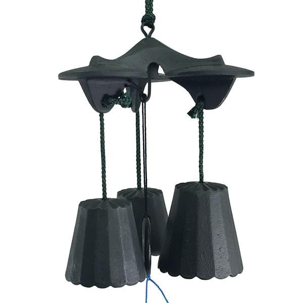 南部鉄風鈴 灯籠風鈴 三重奏 E126 音色で涼む日本の夏の風物詩 ふうりん フウリン 日本製 E126 堀萬昭堂 ヤフー店 通販 Yahoo ショッピング