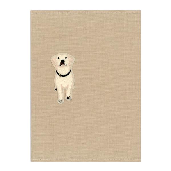 文庫本サイズのコットン製ブックカバーです。表紙は刺繍の絵柄付きです。本に合わせてのサイズ変更はできません。◇サイズ（見開き）：約W238×H163mm（文庫本サイズ対応）◇素材：コットン◇加工：刺繍※本に合わせてのサイズ変更はできません。※...