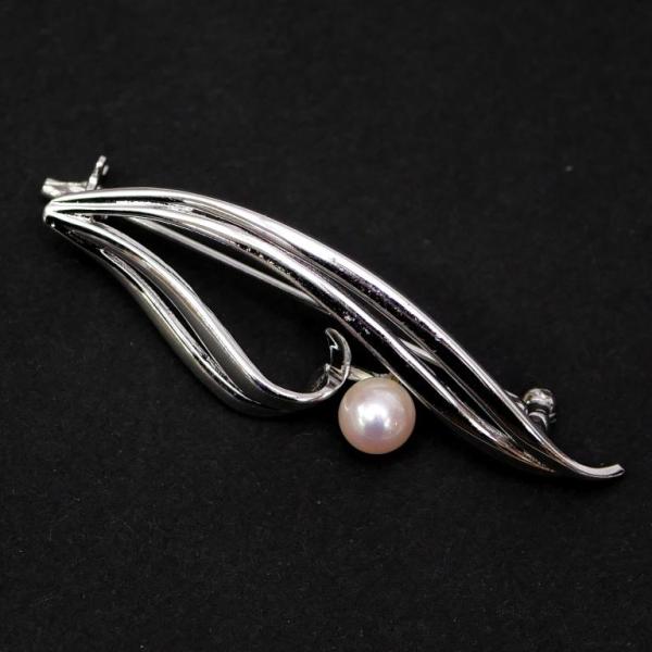 【未使用保管品】ミキモト　アコヤ　本真珠　パール　ブローチ　シルバー　リーフ 未使用品 MIKIMOTO ミキモト パールブローチ あこや真珠 本真珠 卒業式