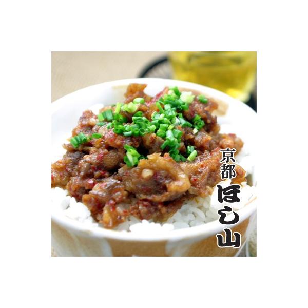 国産の特選牛すじ肉を丹精込めて、じっくりと炊き込みました。箸をあてると割れてしまうほどの極上のやわらかさ。お口の中でとろけるような美味しさです。秘伝の焼肉のタレは甘すぎない心地よい辛さで牛すじ肉のコクと絡まって旨味がじゅわ〜っとあふれてきま...