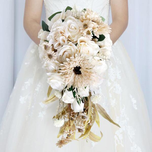 送料無料◇2023新品 ウエディングブーケ ブートニア 手首の花 結婚式
