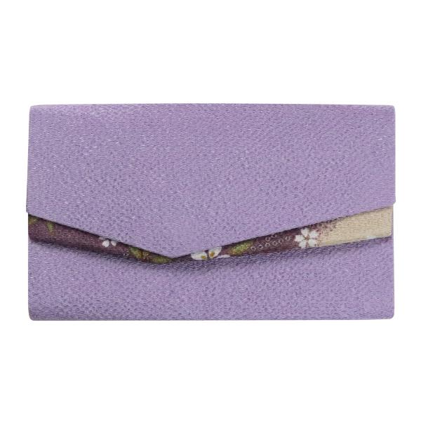 <商品説明>・磁石で留める上品なマグネット式念珠入れ（数珠入れ）です。・花柄の縁取り部分は１点ずつ柄の出方が異なります。・留め具はマグネットホックを使用しておりますので、静かな場所での開閉も安心です。・中仕切りがついているのでア...