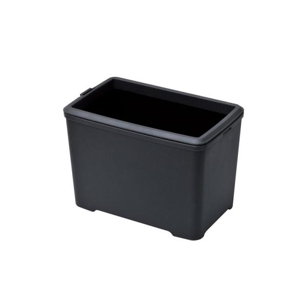 ●500mlペットボトルが6本入る超大容量ビッグサイズのダストボックスです。●センターパネル下やウォークスルーにぴったりのサイズです。●ゴミ袋をしっかりホールドできるワク付き。●底面に転倒予防のおもり付き。●車内の収納ボックスとしてご使用で...