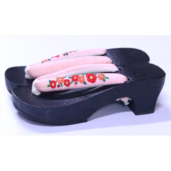 [Release date: May 5, 2025]品番/33-21 61809202  gt-45桐げた・フリーサイズ・長さ24cm(適応サイズ23〜24.5cm)・巾6.5〜8cm・カカトの高さ6cm・つま先の高さ4cm・一足(片方)...