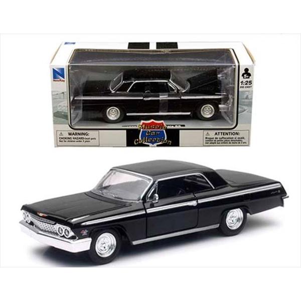 1/24 インパラ ミニカー 1/24 NEWRAY 1962 シボレー・インパラ 黒色 予約商品