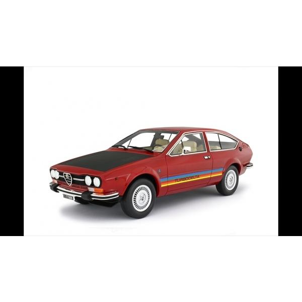 ミニカー アルファロメオ・アルフェッタ GTV 2000 赤色/黒色 1 ミニカー アルファロメオ・アルフェッタ GTV 2000 赤色/黒色 1