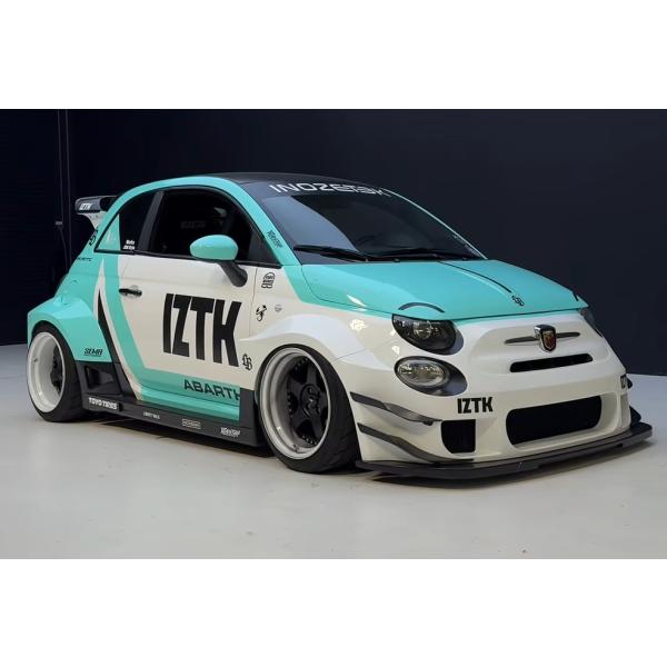 ミニカー 1/18 アバルト 595 2025 フィアット500 レーシング IZTK 水色