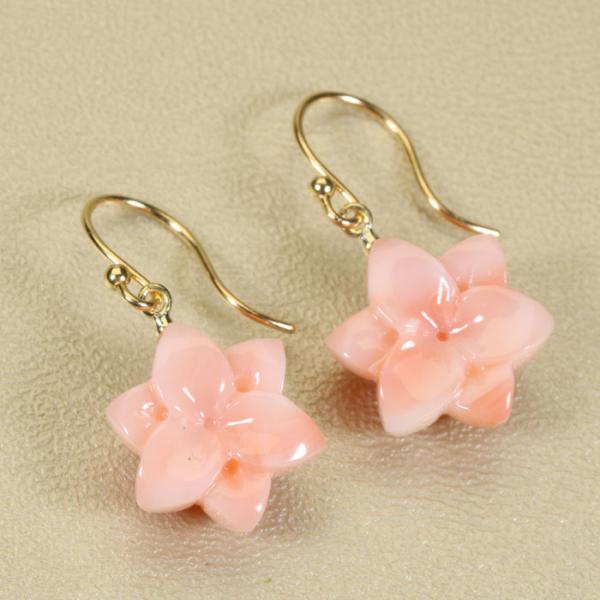 珊瑚 薔薇の花デザイン ピアス 止め金具K18 珊瑚 薔薇の花デザイン ピアス 止め金具K18