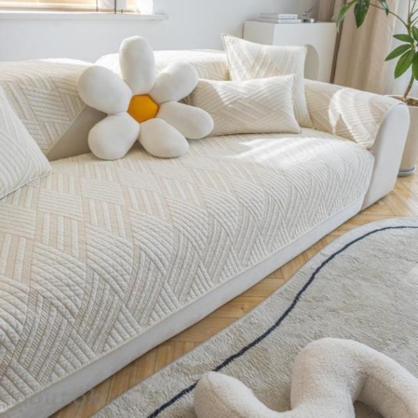 【ぴったりフィット】ソファカバーは最大90x160cmまで対応しており、ストレッチソファカバーは家の装飾スタイル全体にまったく新しい変化をもたらし、リビングルームの高級感を高めます。そして、手触りが柔らかく、快適で、厚くて勉強になり、長期間...