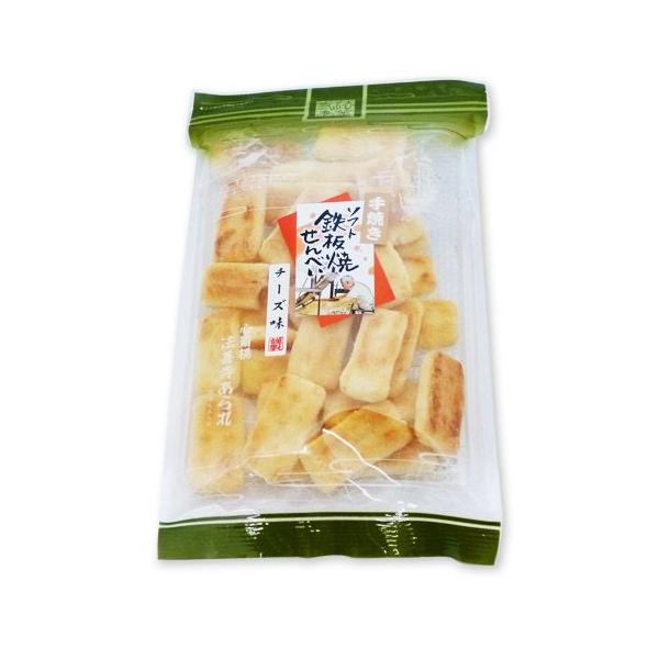 厚さ１０ｃｍの鉄板でうまみを逃さず焼き上げる煎餅は、大量生産はできませんが、手焼きのぬくもりが伝わる商品です。食べた瞬間濃厚に広がるチーズ味です。［分類］あられ・おかき・せんべい・かきもち