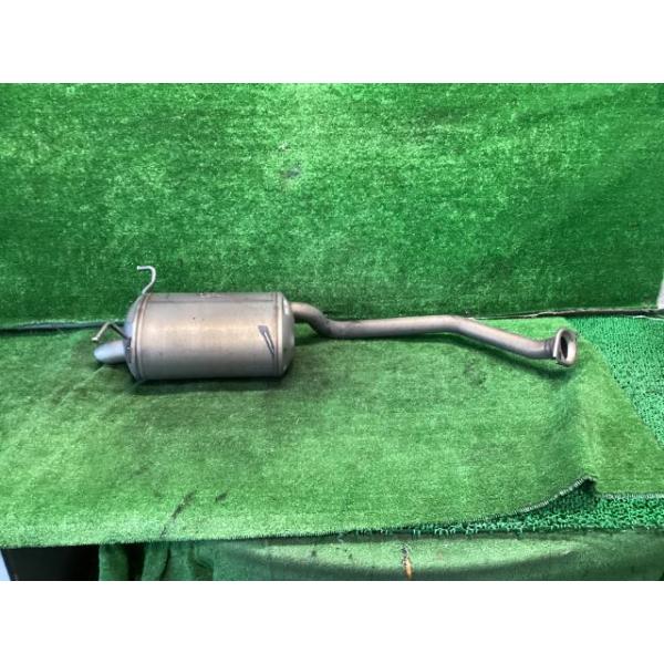 フィット DBA-GK4 Rマフラー 13G L ホンダセンシング 4WD NH830M 18307
