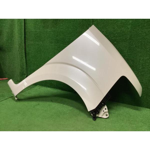 中古パーツ　ホンダ　N-BOX　右フェンダー　カラー№NH851 howa_241007000110600