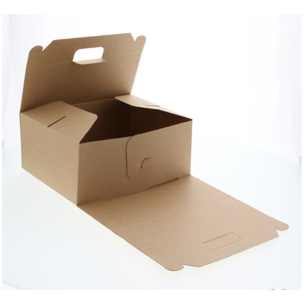 材質：未晒クラフト紙＋内側耐油加工サイズ：横240x縦190x高105mm 取手の高さ：50mm＊カットケーキ8~9個が目安です。＊ナチュラルなクラフトテイストのケーキ箱で、組み立て式の商品です。＊小型のフードカップや耐油シートを使ってラン...