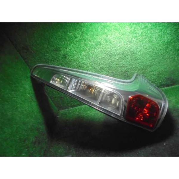 B21W 　日産　デイズ　テールランプ 日産 純正 デイズ 《 B21W 》 左テールランプ P31501-21000199