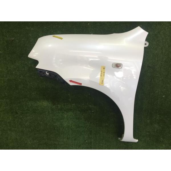 NCP81 シエンタ 右フェンダー ホワイト トヨタ 純正 シエンタ 《 NCP81G 》 右フェンダー P91600-23004353