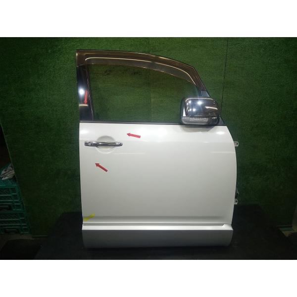 デリカD5 DBA-CV5W 右フロントドア W23A19 79772 : 原木リサイクル